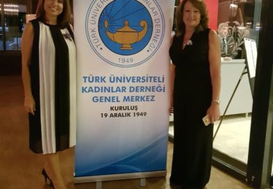 26.10 2019 tarihinde Cumhuriyetimizin 96. kuruluş yıldönümü İstanbul Büyük Kulüpte TÜKD Genel Merkezinin düzenlediği bir balo ile kutlandı.